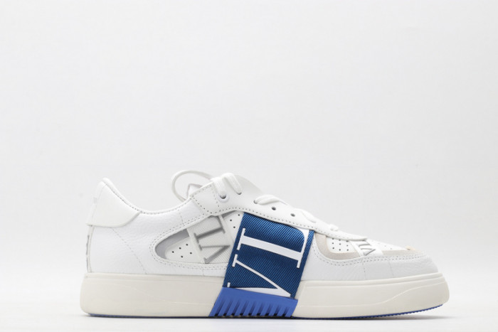 v*lentino sneaker