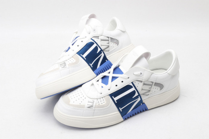 v*lentino sneaker