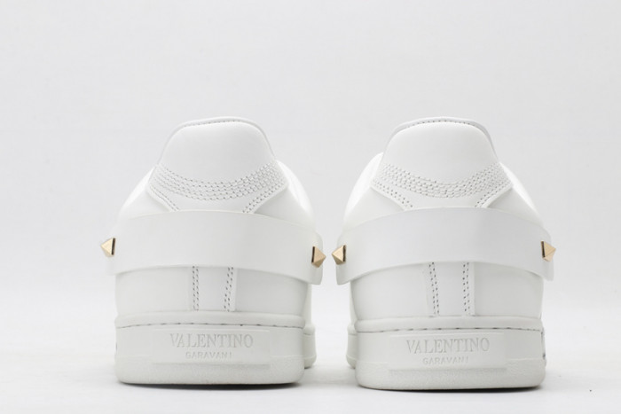 v*lentino sneaker