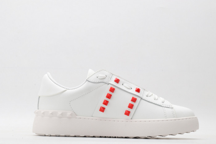 v*lentino sneaker