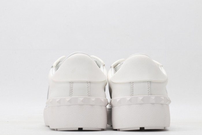 v*lentino sneaker