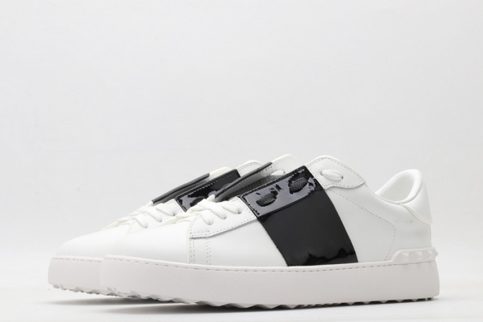 v*lentino sneaker