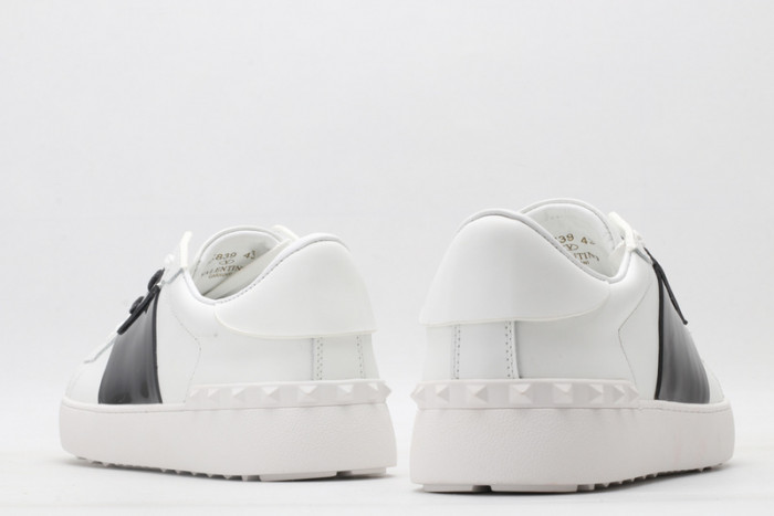v*lentino sneaker