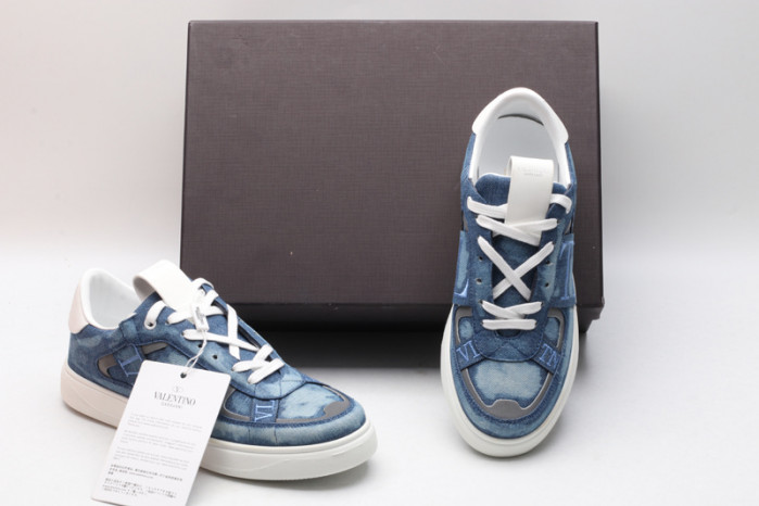 v*lentino sneaker