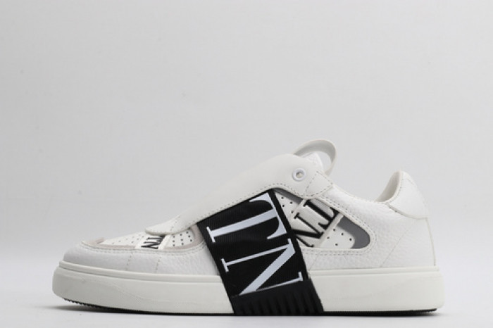 v*lentino sneaker