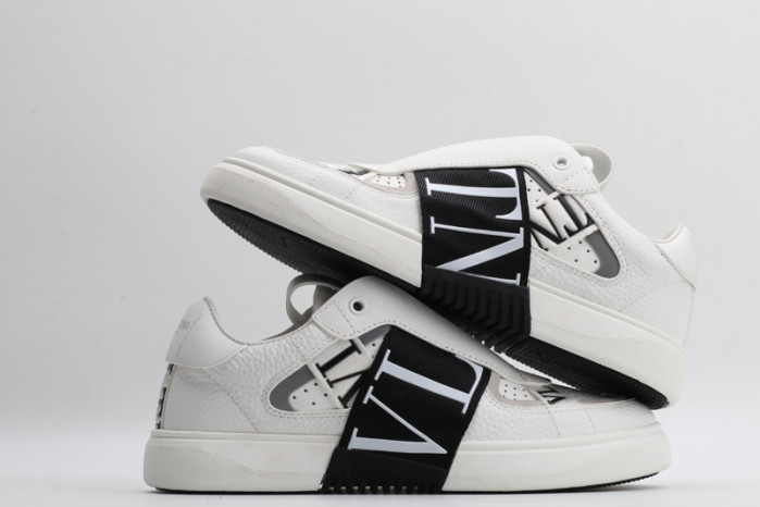 v*lentino sneaker