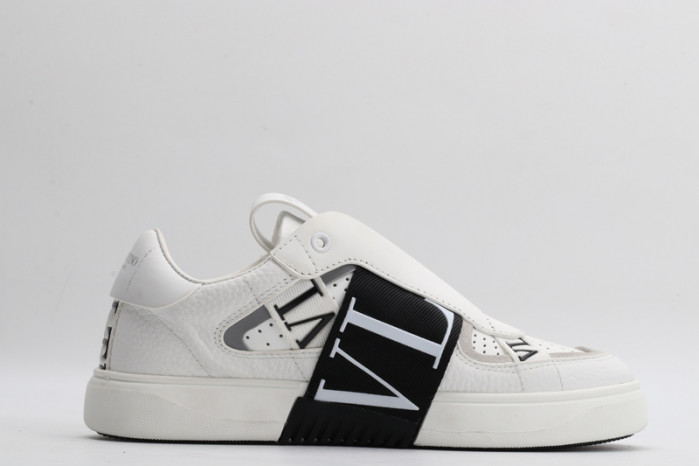 v*lentino sneaker