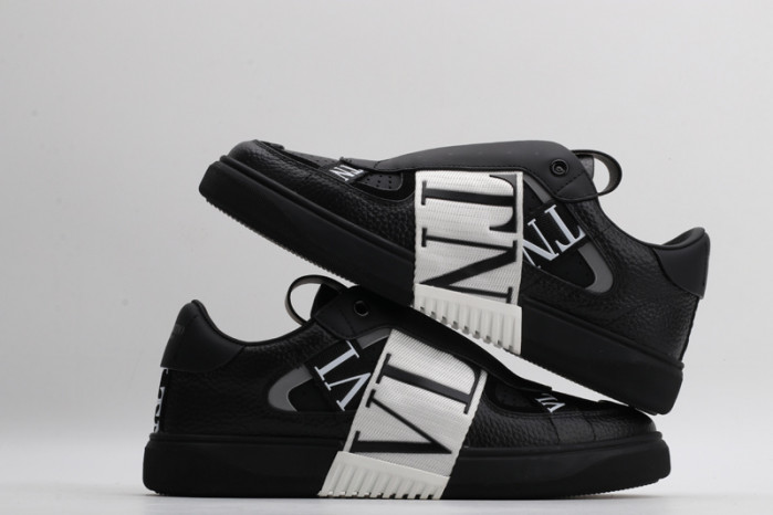 v*lentino sneaker