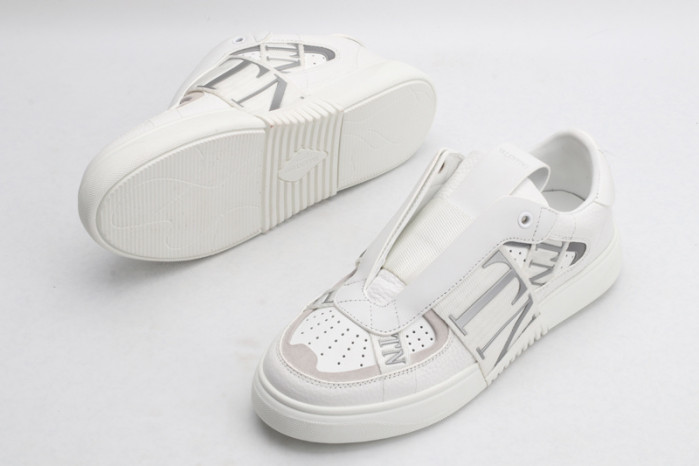 v*lentino sneaker