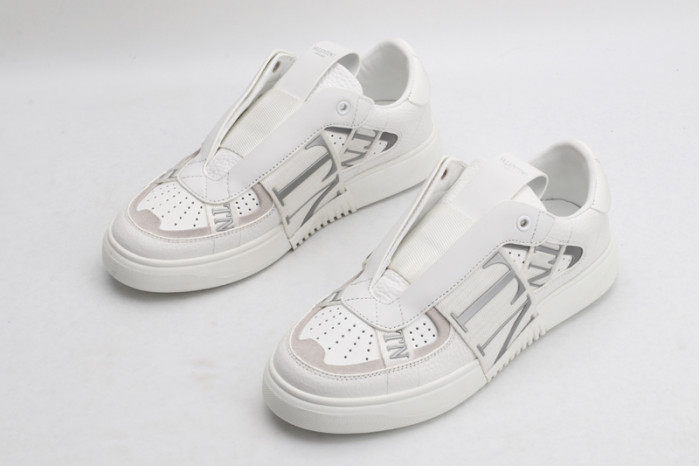 v*lentino sneaker