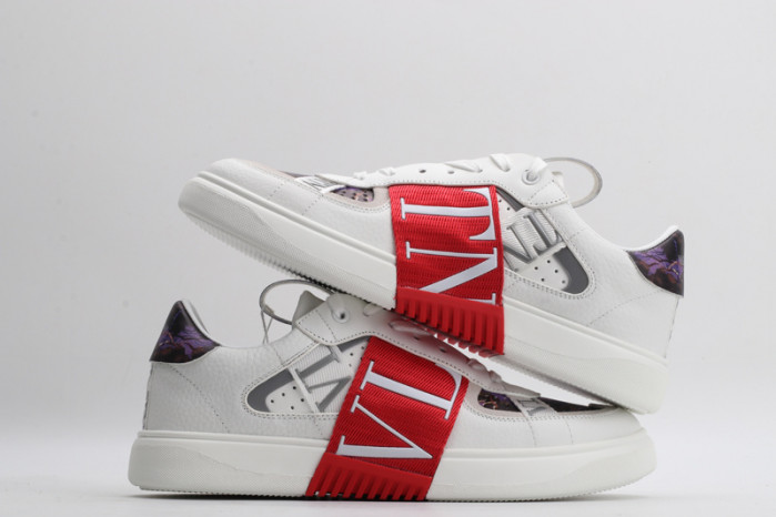 v*lentino sneaker