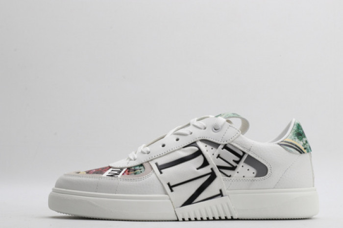 v*lentino sneaker