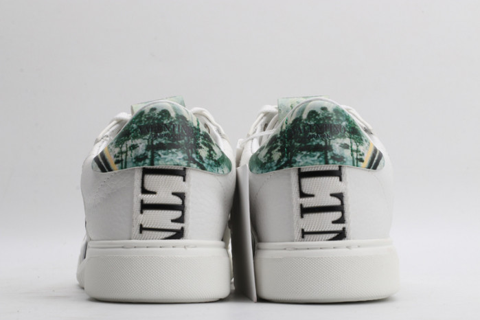 v*lentino sneaker