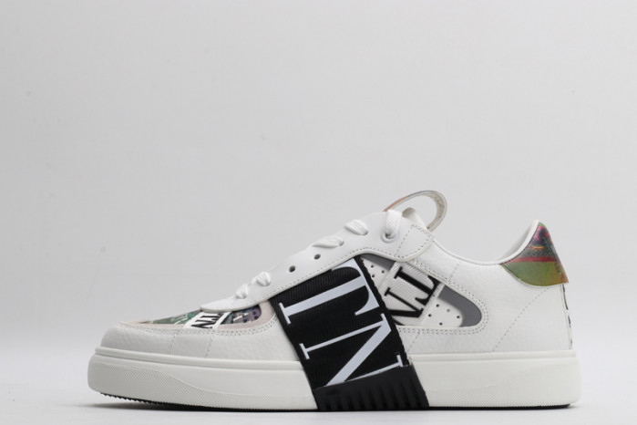 v*lentino sneaker