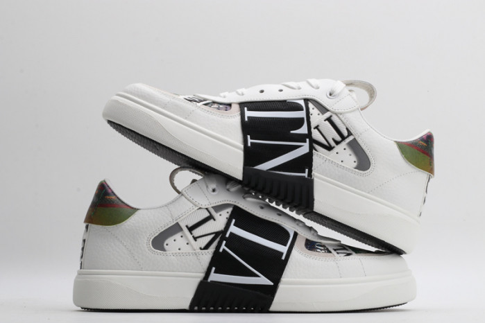 v*lentino sneaker