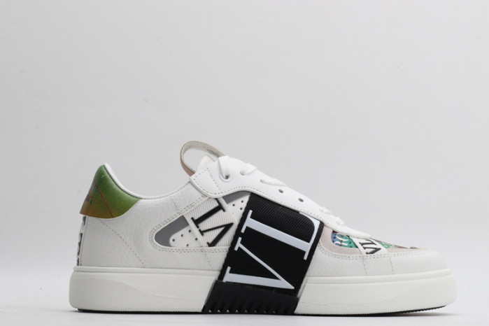 v*lentino sneaker