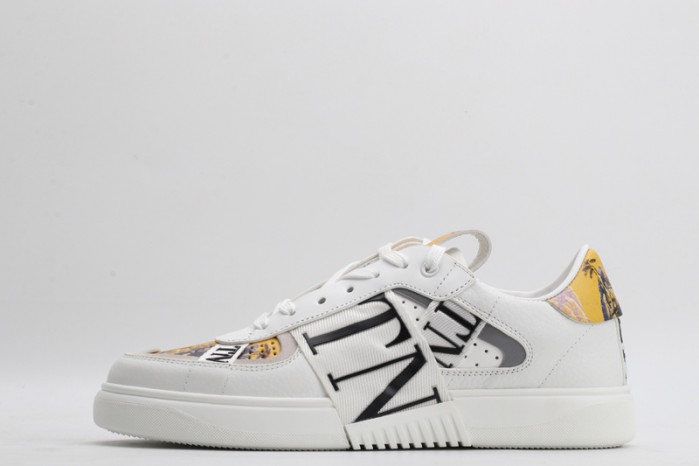 v*lentino sneaker