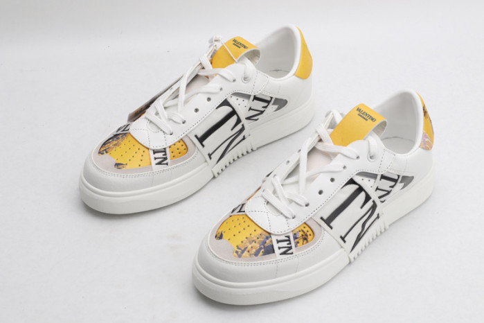 v*lentino sneaker