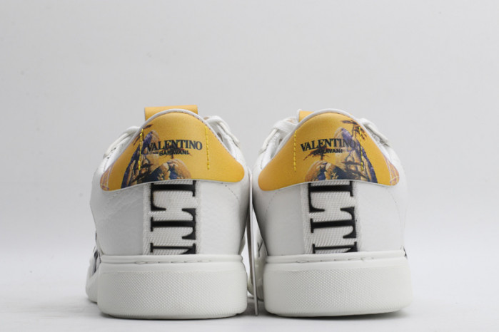 v*lentino sneaker