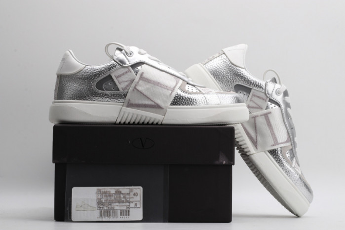 v*lentino sneaker