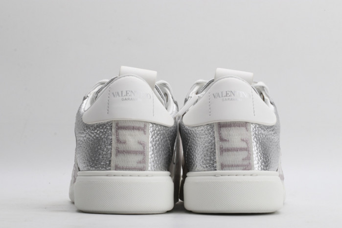 v*lentino sneaker