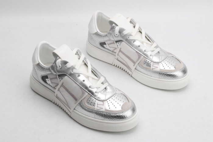v*lentino sneaker