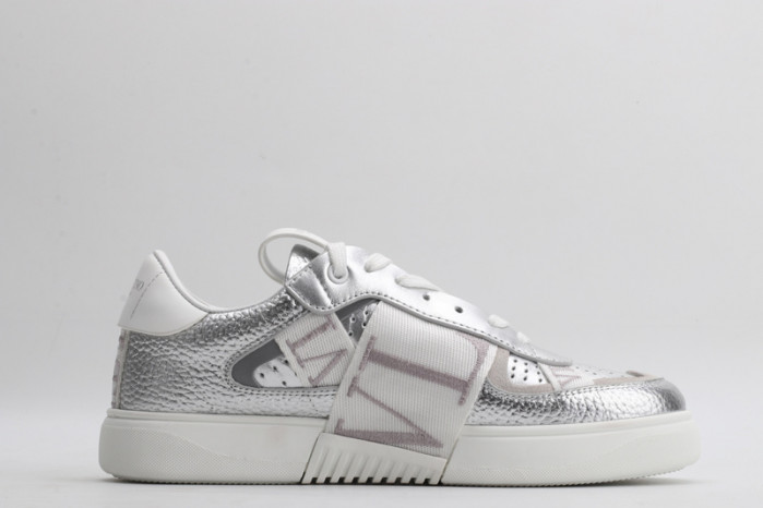 v*lentino sneaker