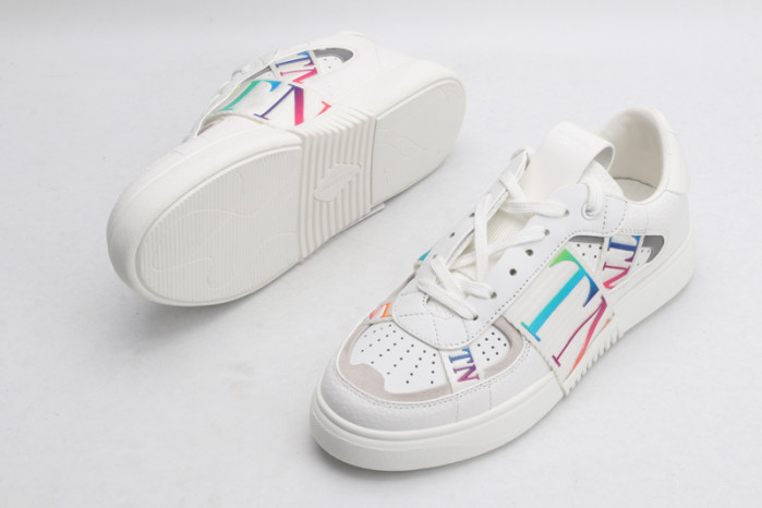 v*lentino sneaker