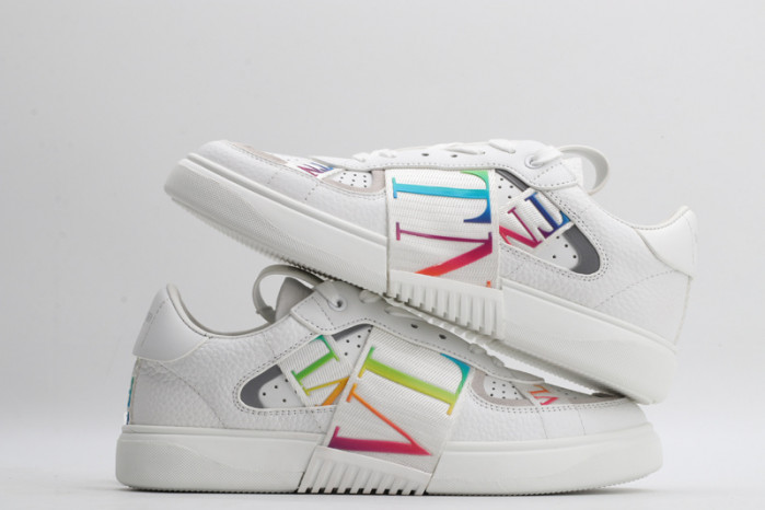 v*lentino sneaker