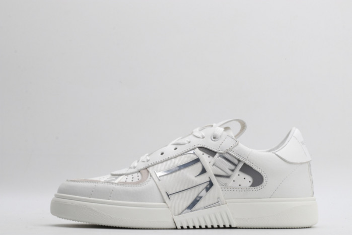 v*lentino sneaker
