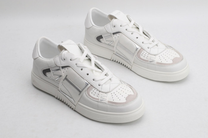 v*lentino sneaker
