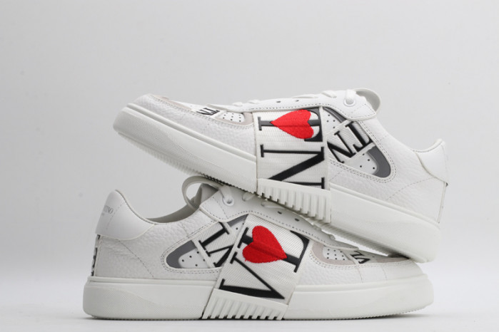 v*lentino sneaker
