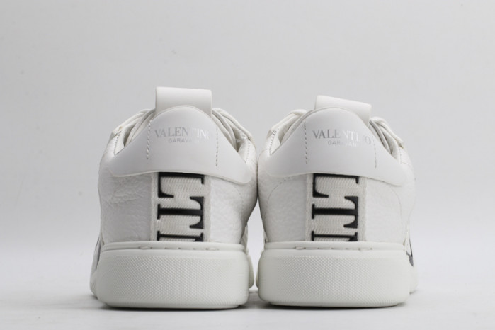 v*lentino sneaker