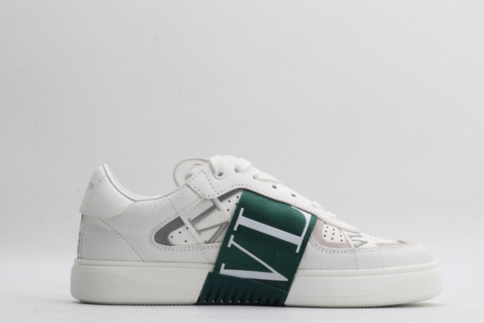 v*lentino sneaker