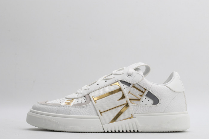 v*lentino sneaker