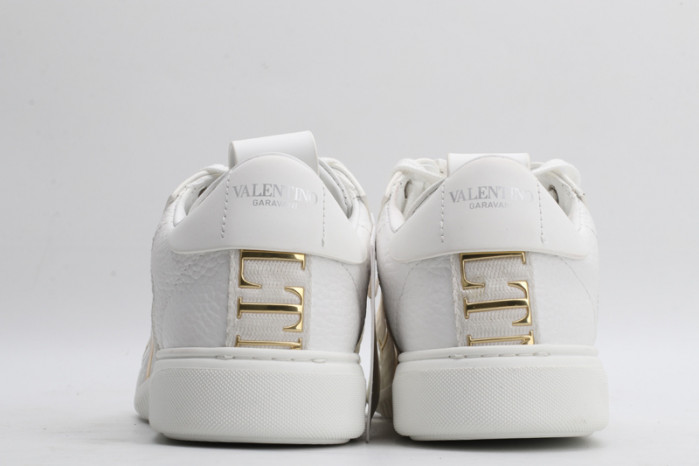 v*lentino sneaker