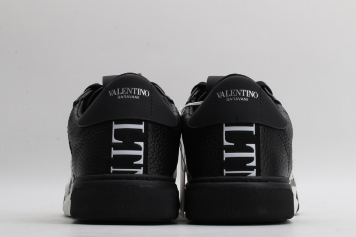 v*lentino sneaker