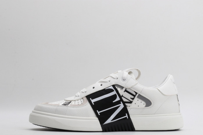 v*lentino sneaker