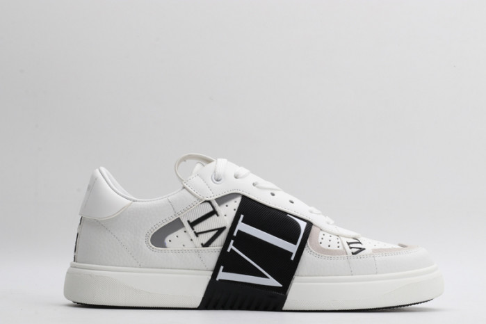 v*lentino sneaker