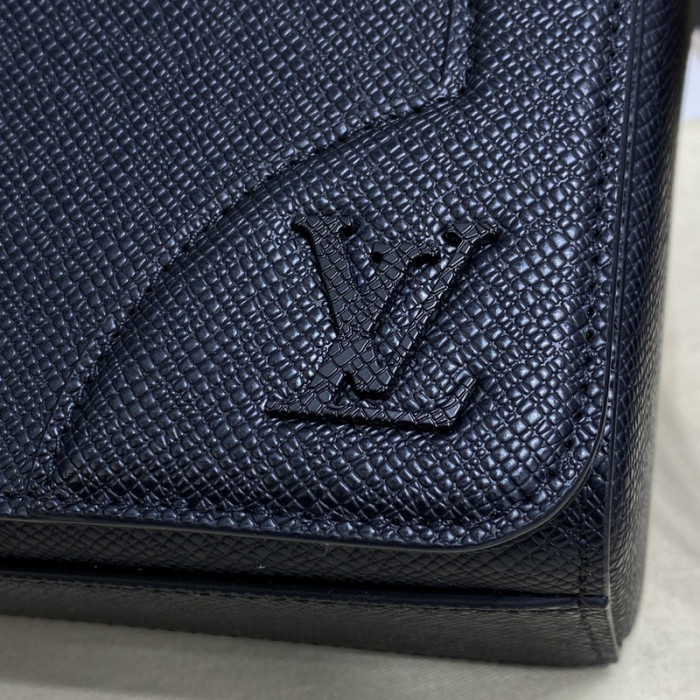 LU VI BAG 28.3x18.3x4.3cm