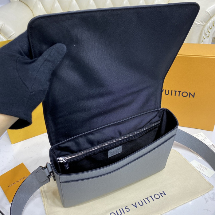 LU VI BAG 28.3x18.3x4.3cm