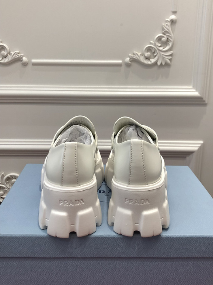 prad loafer