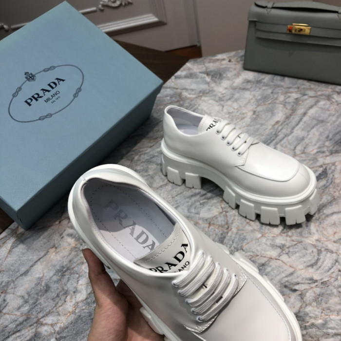 prad loafer