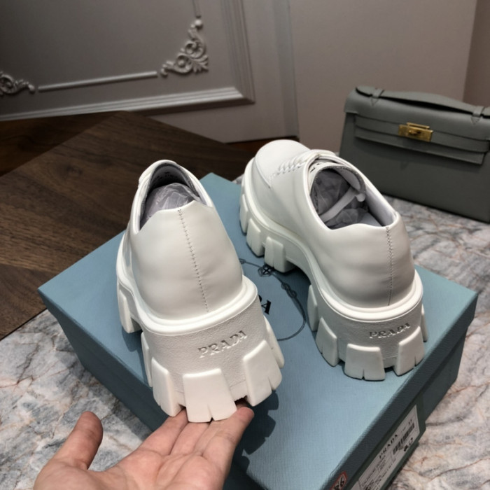prad loafer