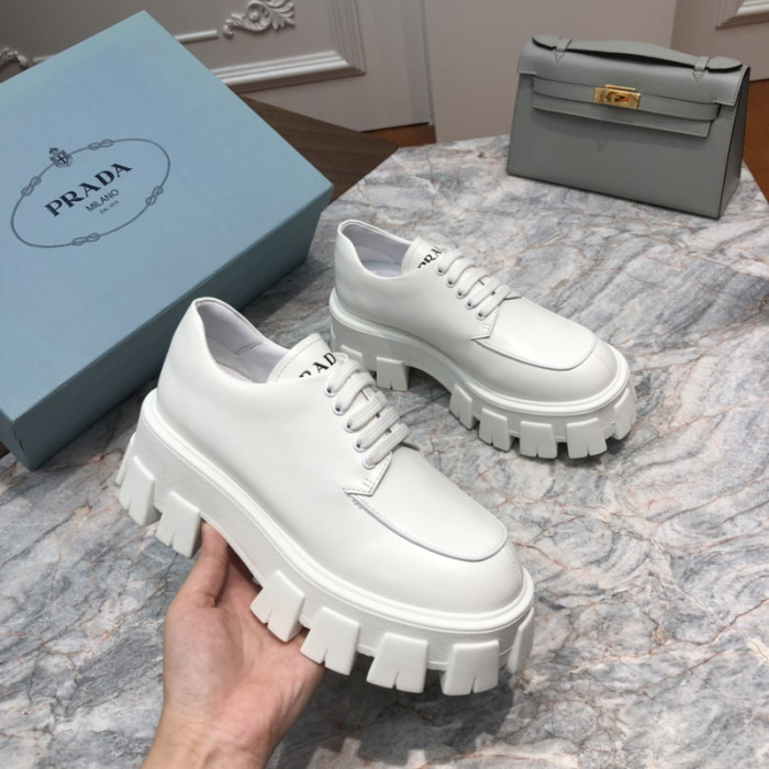 prad loafer