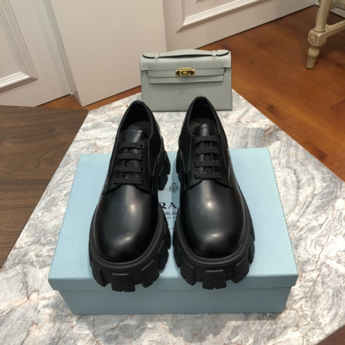prad loafer