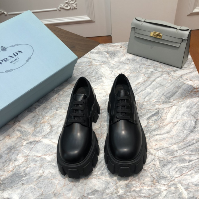 prad loafer