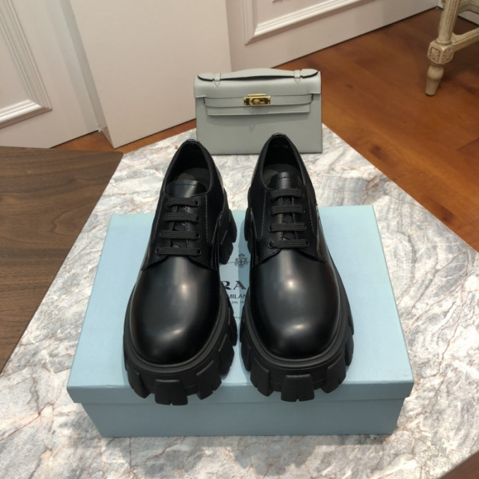 prad loafer