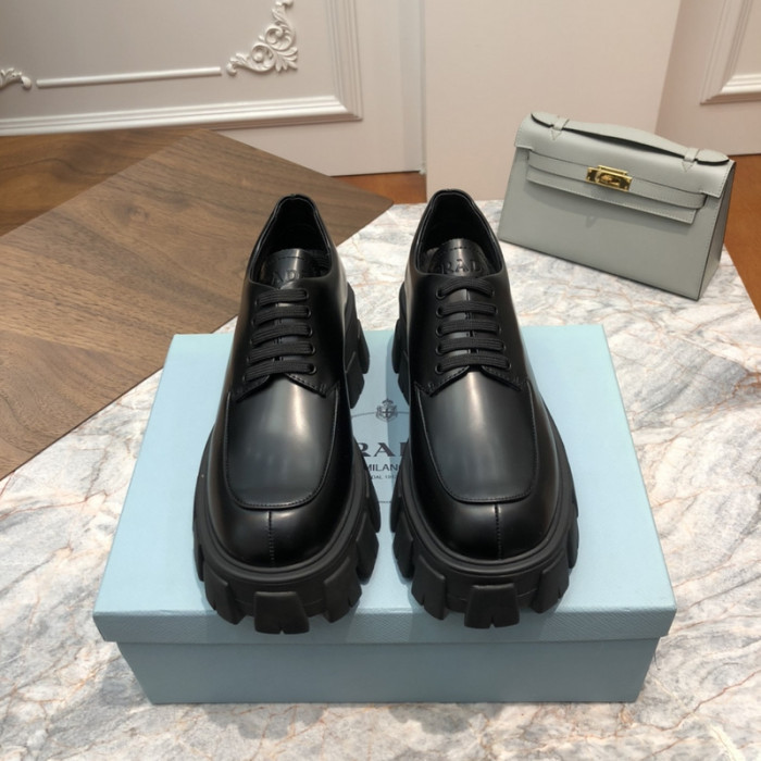 prad loafer