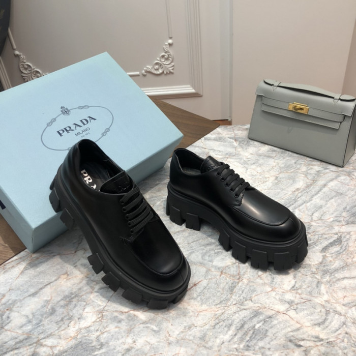 prad loafer